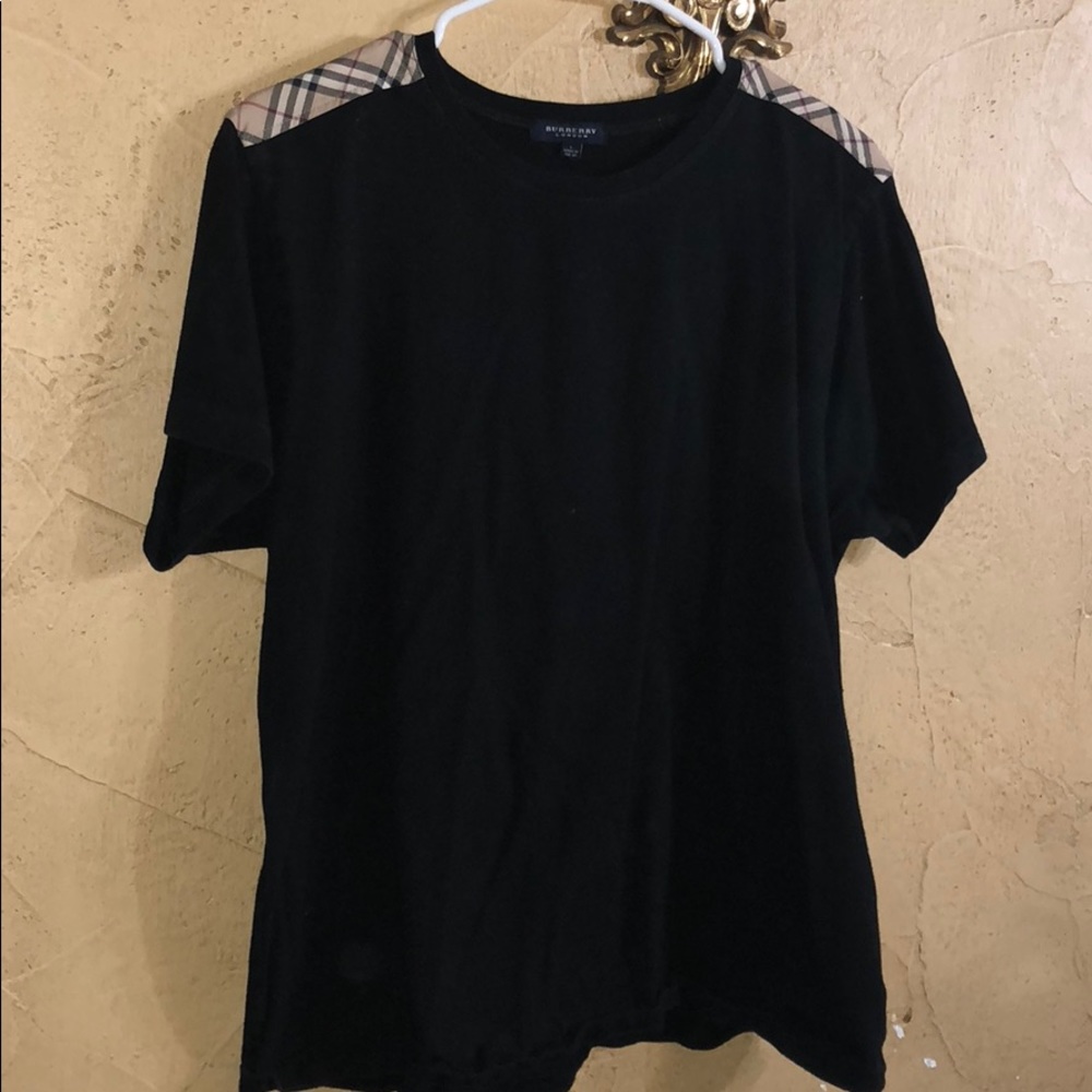 **SOLD**Authentic Burberry T-shirt